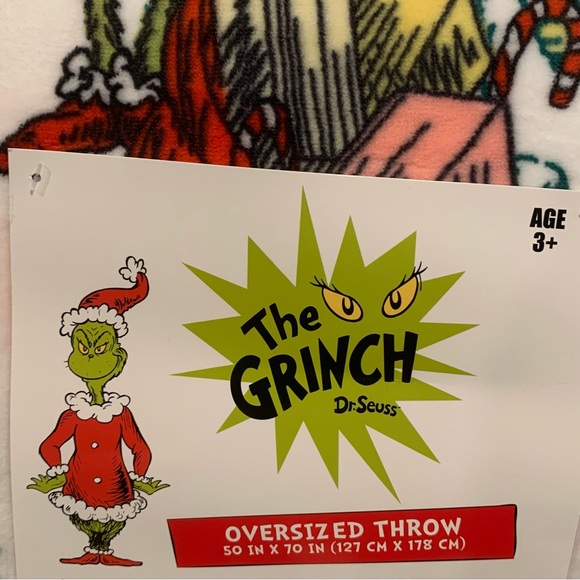 The Grinch Checking His List 50” x 70” Oversized Plush Christmas Throw Blanket - Picture 4 of 6